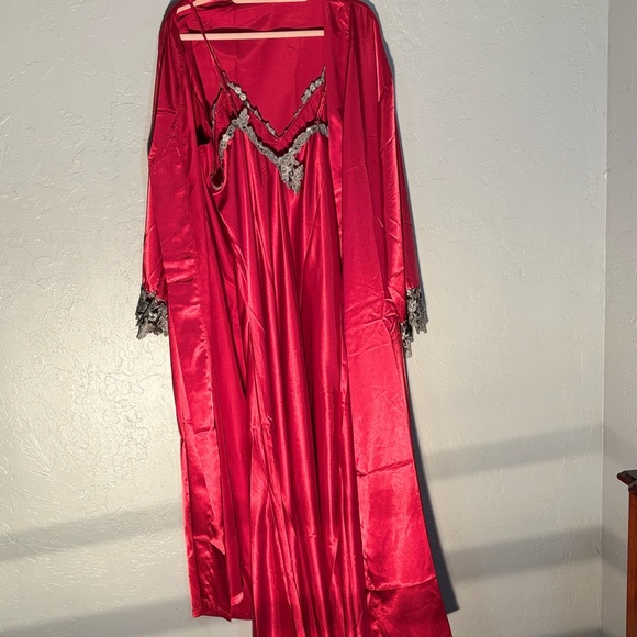 no brand Other - Luxurious Red Satin Robe with Tie Closure